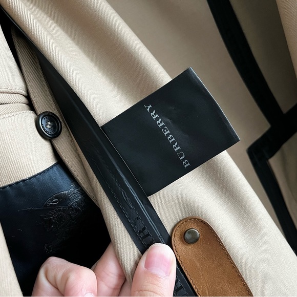 Burberry Prorsum Wool Trench Coat From 2011 Summer/Spring collection. - Picture 10 of 10